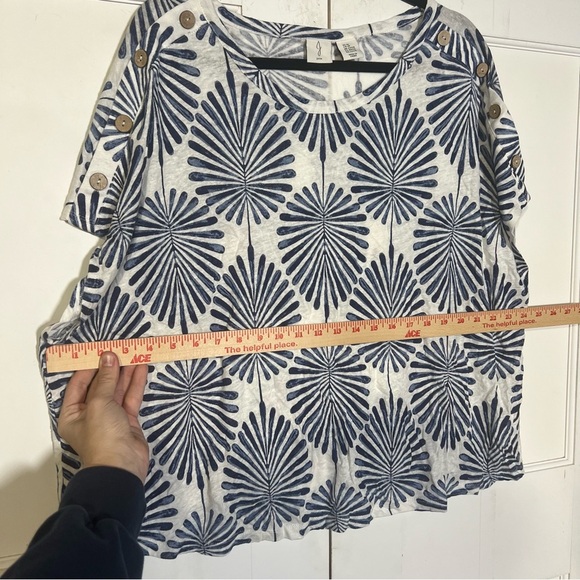 Joie Linen Short Sleeve Top Button Shoulder Blue & White Tropical Size 2X Leaf - Picture 8 of 10